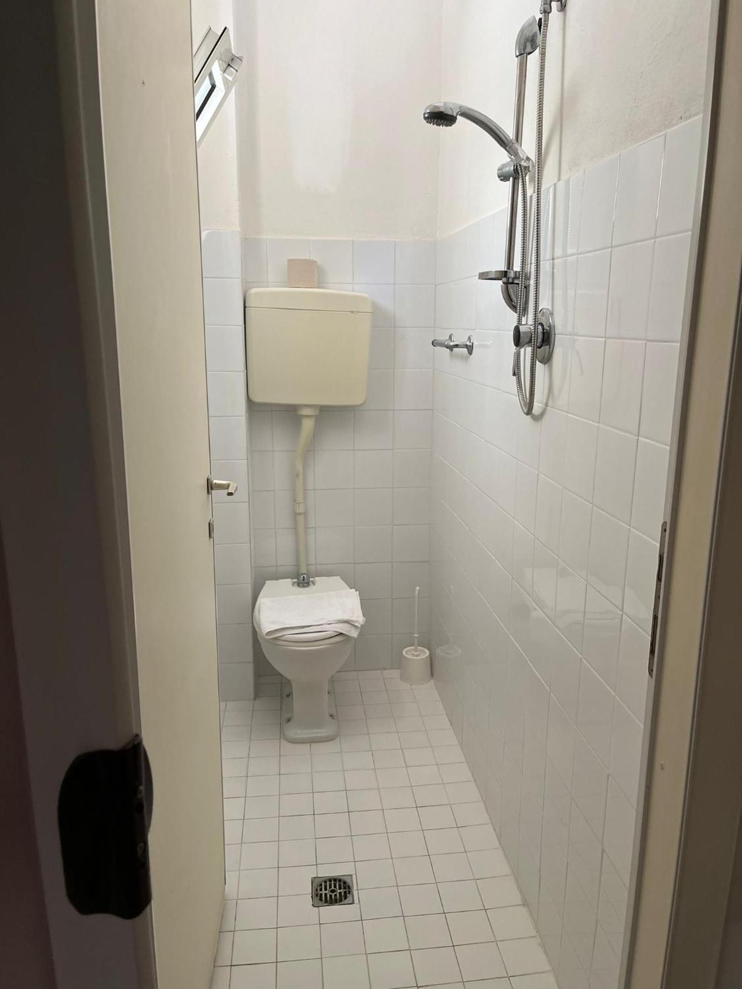 Hotel Vienna Rivazzurra Rimini Bagian luar foto